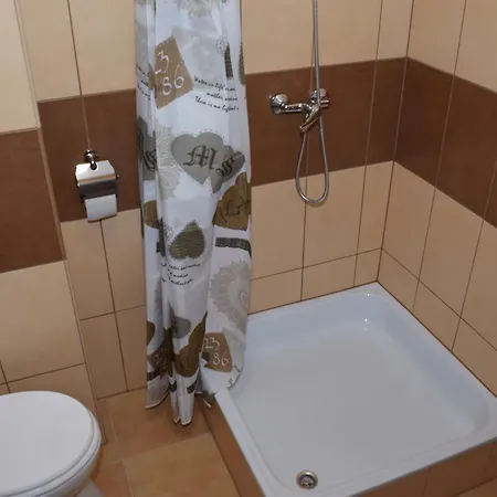 Marothi Kollegium Hostal