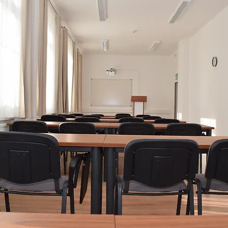 Hostal Marothi Kollegium Debrecen