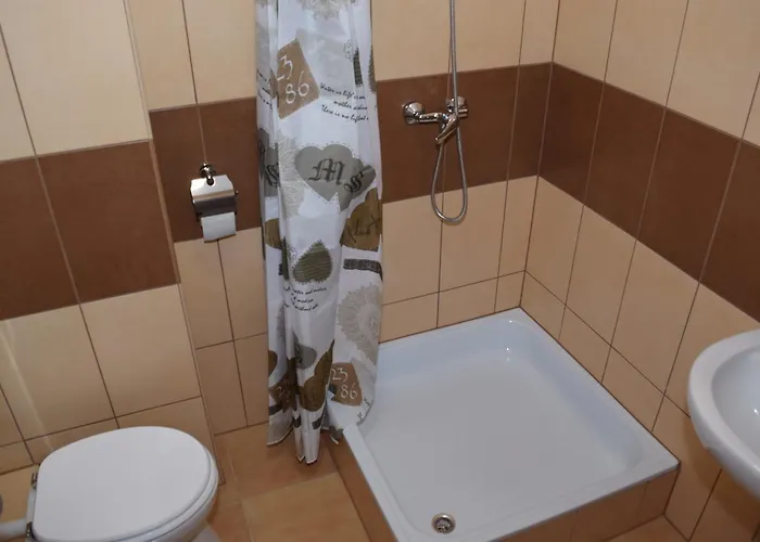 Marothi Kollegium Hostel