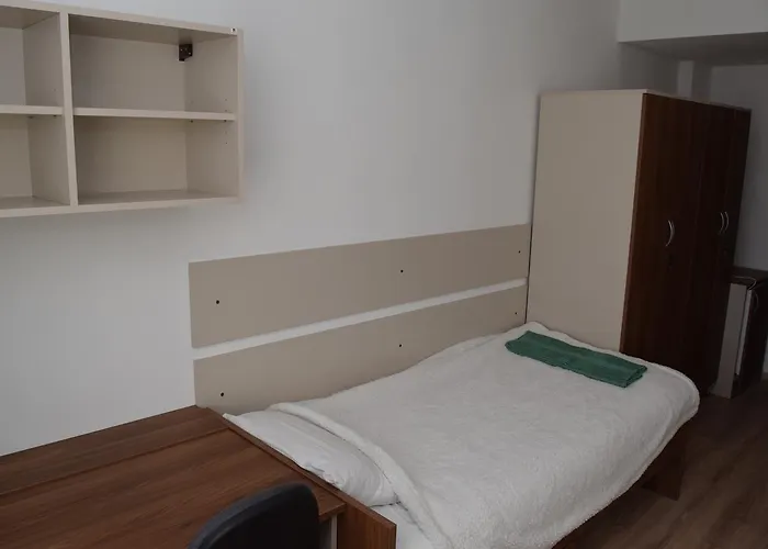 Marothi Kollegium Hostel *